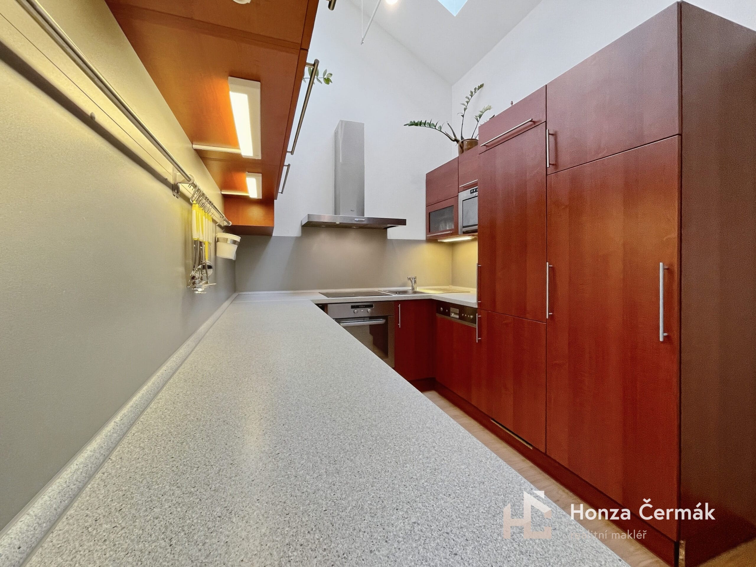 Honza Čermák | Černého | 7